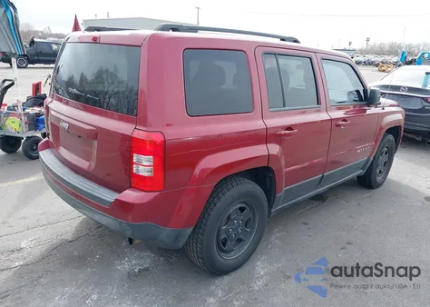 2014 Jeep Patriot Sport z USA, uszkodzony, nr VIN 1C4NJPBB8ED905242